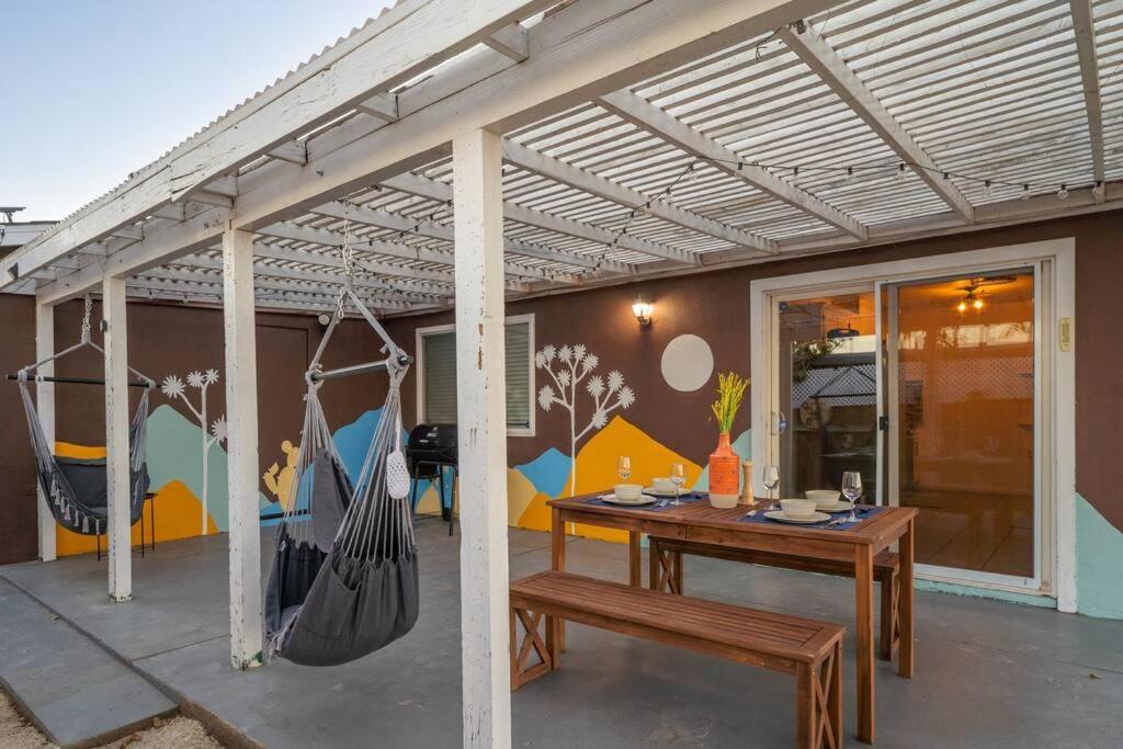Villa Palm Vista Retreat *Hot Tub/Cowboy Pool/Hammocks* Joshua Tree Exterior foto